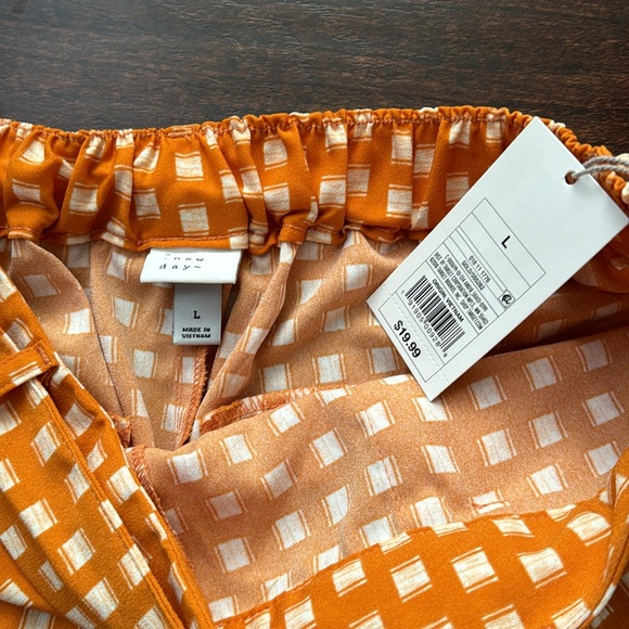 A New Day Square Print Shorts - Picture 7 of 8